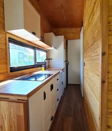 Alley Tiny House Villa *