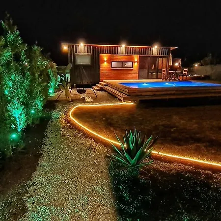 Вилла Alley Tiny House *
